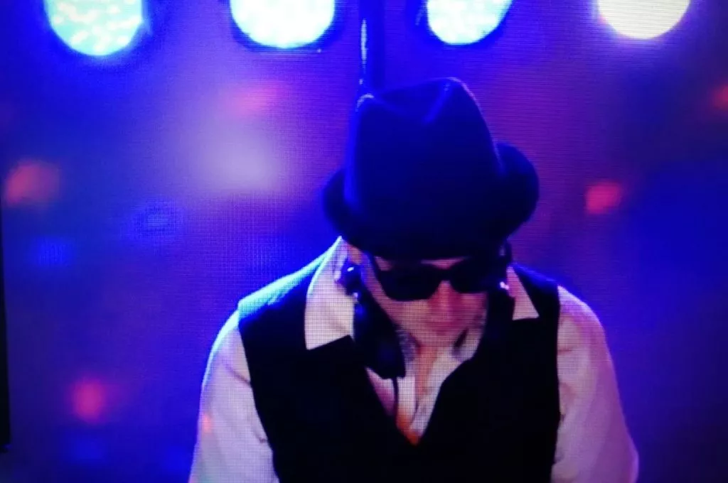 Dj mr cheers