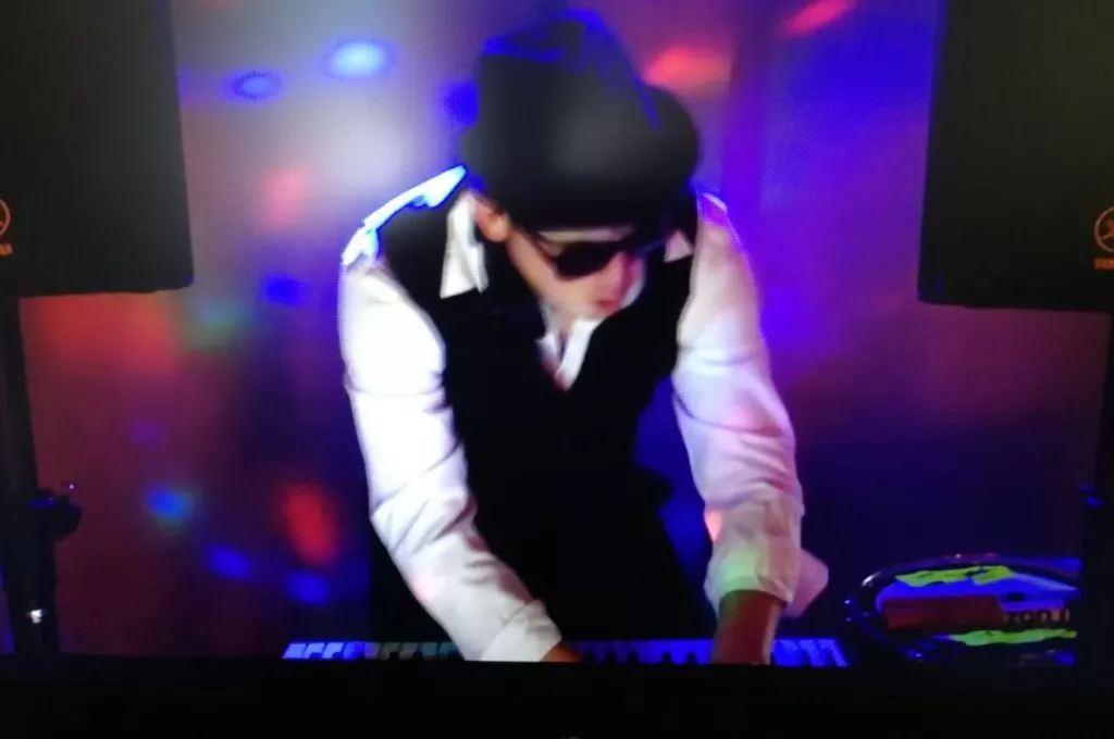 Dj mr cheers
