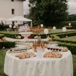 Grad Tusanj pogostitev