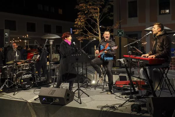 Kristina oberzan band