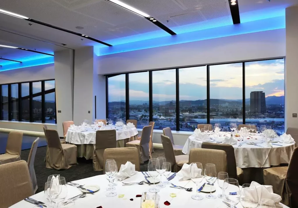 Razgled radisson blu plaza hotel