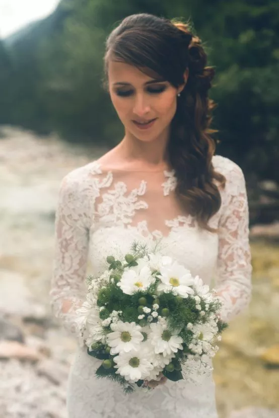 Urska groselj makeup