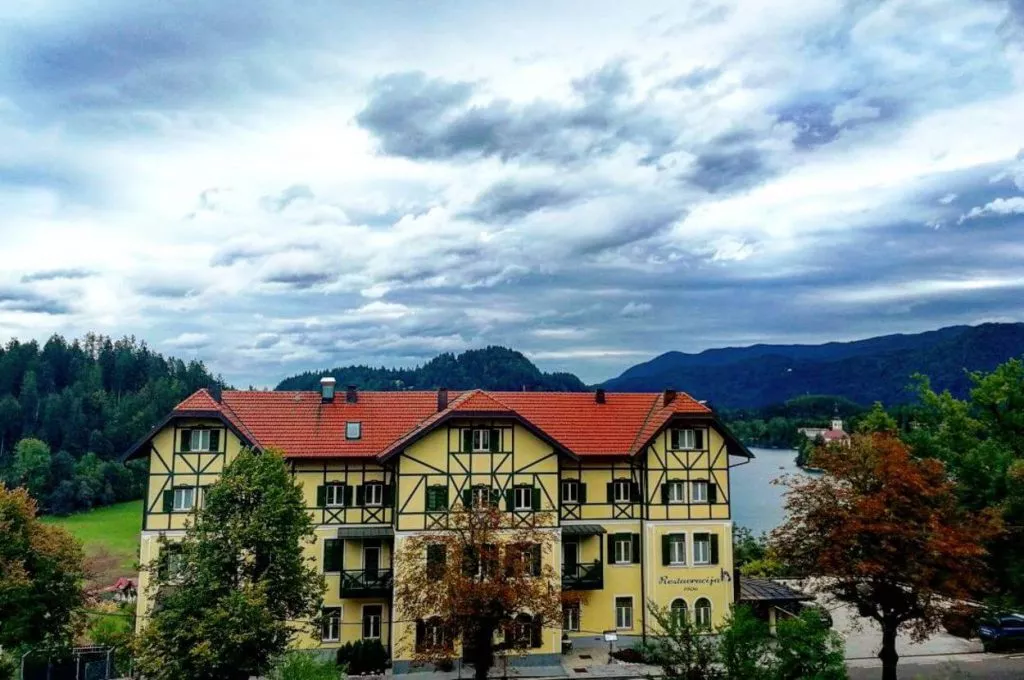 Zunanjost hotel triglav x